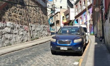 CASA PATRIMONIAL RESTAURADA. CENTRO DE VALPARAISO.