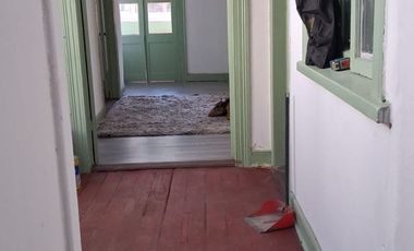 CASA PATRIMONIAL RESTAURADA. CENTRO DE VALPARAISO.