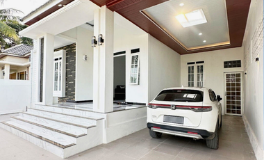 Dijual Rumah Classic di Kawasan Batoh Desa Bayu - Hunian Full Spek Lengkap Fasilitas!