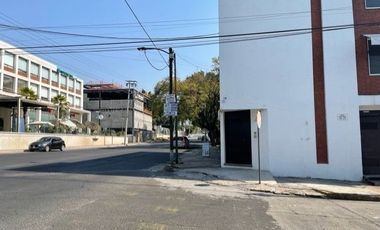 En RENTA oficina sobre Avenida Rio mayo en Cuernavaca, Morelos.