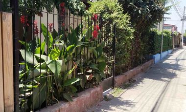 Venta Casa 3 Dorm.1 baño Metro Ñuble