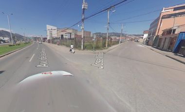 Terreno de venta en Cuenca Ecuador ideal para edificio o plaza comercial Av. de las Américas diagonal al Coralcentro, super stock Gran Aki