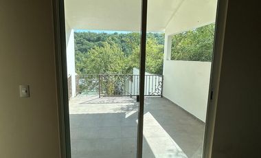 Casa Bosques de Valle Alto