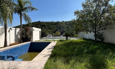 Casa Bosques de Valle Alto