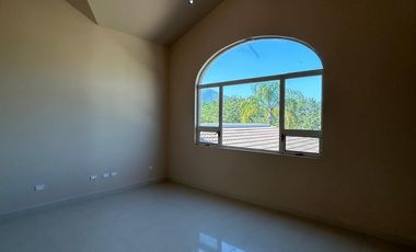 Casa Bosques de Valle Alto