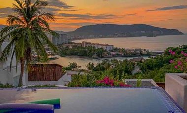 CASA CON HERMOSA VISTA EN VENTA en Fraccionamiento privado Porto Ixtapa en Ixtapa Zihuatanejo de UNA PLANTA.