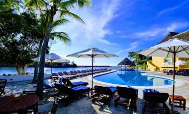 CASA CON HERMOSA VISTA EN VENTA en Fraccionamiento privado Porto Ixtapa en Ixtapa Zihuatanejo de UNA PLANTA.