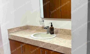 CASA AMUEBLADA en RENTA en privada Quinta Real