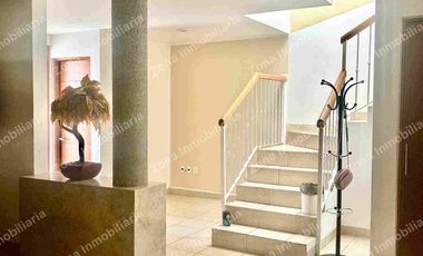 CASA AMUEBLADA en RENTA en privada Quinta Real