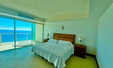 PENTHOUSE CON EXCELENTE VISTA EN VENTA EN IXTAPA ZIHUATANEJO.