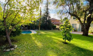 ARRIENDO CASA PROVENZAL TIERRAS LINDAS SANTA ELENA DE CHICUREO