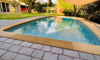 ARRIENDO CASA PROVENZAL TIERRAS LINDAS SANTA ELENA DE CHICUREO