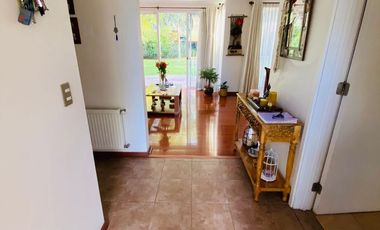 ARRIENDO CASA PROVENZAL TIERRAS LINDAS SANTA ELENA DE CHICUREO