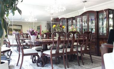 Residencia de Lujo en Privada con Seguridad 24/7 en Venta.
