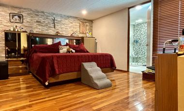 Residencia de Lujo en Privada con Seguridad 24/7 en Venta.