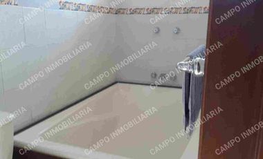 RENTA CASA SANTA MARIA EN PRIVADA CON PORTÓN ELÉCTRICO. 
CASA SOLA AMPLIA  EN PRIVADA CON PORTÓN ELÉCTRICO.