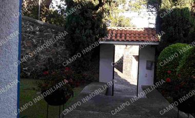 RENTA CASA SANTA MARIA EN PRIVADA CON PORTÓN ELÉCTRICO. 
CASA SOLA AMPLIA  EN PRIVADA CON PORTÓN ELÉCTRICO.