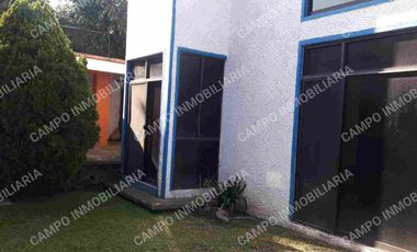 RENTA CASA SANTA MARIA EN PRIVADA CON PORTÓN ELÉCTRICO. 
CASA SOLA AMPLIA  EN PRIVADA CON PORTÓN ELÉCTRICO.