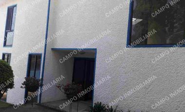 RENTA CASA SANTA MARIA EN PRIVADA CON PORTÓN ELÉCTRICO. 
CASA SOLA AMPLIA  EN PRIVADA CON PORTÓN ELÉCTRICO.