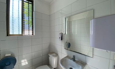 ARRIENDO Local Comercial de 862 m2 para outlets, Quilicura