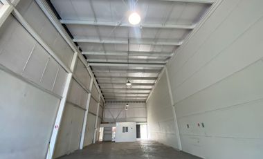 ARRIENDO Local Comercial de 862 m2 para outlets, Quilicura