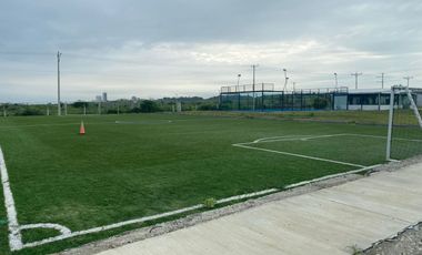 VENTA CASA DE PLAYA AMOBLADA PUNTA BLANCA SANTA ELENA 3 DORMITORIOS .