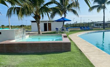 VENTA CASA DE PLAYA AMOBLADA PUNTA BLANCA SANTA ELENA 3 DORMITORIOS .