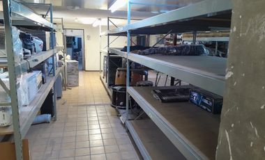 SE RENTA EXCELENTE LOCAL COMERCIAL EN AVENIDA PRINCIPAL