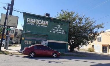 SE RENTA EXCELENTE LOCAL COMERCIAL EN AVENIDA PRINCIPAL