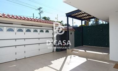 SE VENDE CASA EN ARBOLEDAS
