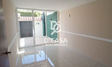 SE VENDE CASA EN ARBOLEDAS