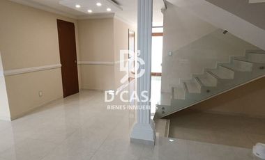 SE VENDE CASA EN ARBOLEDAS