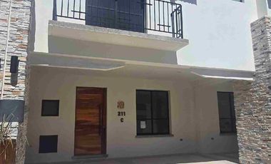 RENTA CASA ZONA SUR CERCA DE PUERTO INTERIOR