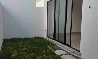 RENTA CASA ZONA SUR CERCA DE PUERTO INTERIOR