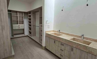 RENTA CASA ZONA SUR CERCA DE PUERTO INTERIOR