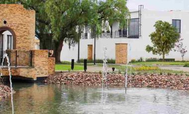 RENTA CASA ZONA SUR CERCA DE PUERTO INTERIOR