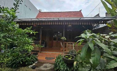 Jual Tanah 2 are free rumah joglo kayu tua Moh.Yamin Renon Denpasar