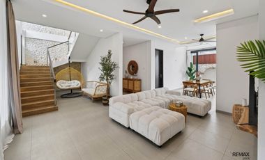 Villa Eksklusif Modern Minimalis Dijual, di Muding, Kerobokan Area