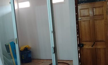 Se VENDE al CONTADO Casa tres pisos en Arica