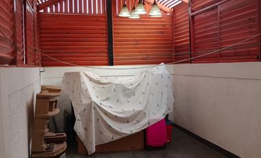 Se VENDE al CONTADO Casa tres pisos en Arica