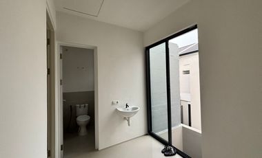 DISEWAKAN RUMAH  AMESTA LIVING, SURABAYA TIMUR