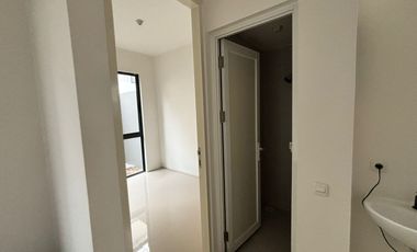 DISEWAKAN RUMAH  AMESTA LIVING, SURABAYA TIMUR