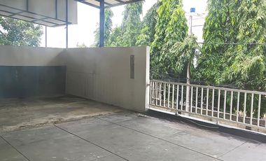 Sewa Ruko 3 Lantai di Jalan Utama Bangka Kemang