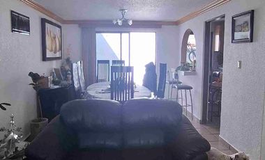 VENDO HERMOSA CASA EN FRACCIONAMIENTO EL ROBLE EN AV HIDALGO CUAUTITLAN IZCALLI.