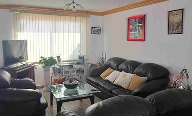 VENDO HERMOSA CASA EN FRACCIONAMIENTO EL ROBLE EN AV HIDALGO CUAUTITLAN IZCALLI.