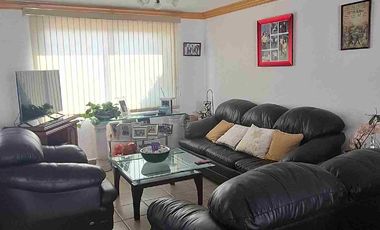 VENDO HERMOSA CASA EN FRACCIONAMIENTO EL ROBLE EN AV HIDALGO CUAUTITLAN IZCALLI.