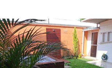 Se vende casa 2 nivel en hacienda el castillo