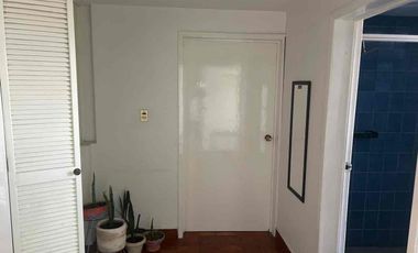 Espaciosa casa en venta con gimnasio y jacuzzi en Los Pirules!!