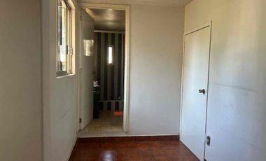 Espaciosa casa en venta con gimnasio y jacuzzi en Los Pirules!!