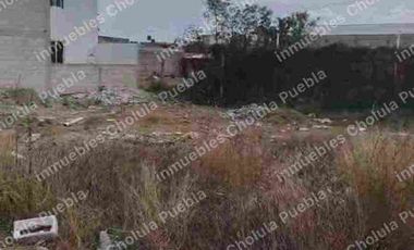 Lotes urbanizados en venta, en conjunto cerrado con alto desarrollo habitacional.